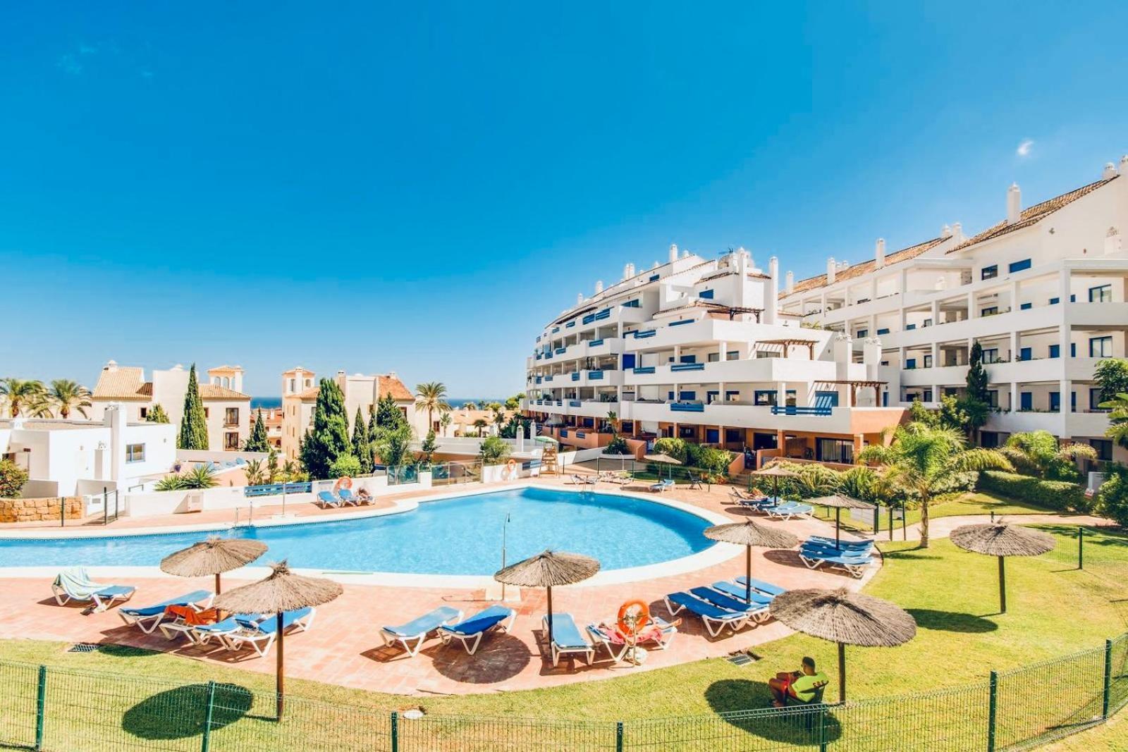Duquesa Suites Golf And Garden Castillo de Sabinillas Kültér fotó